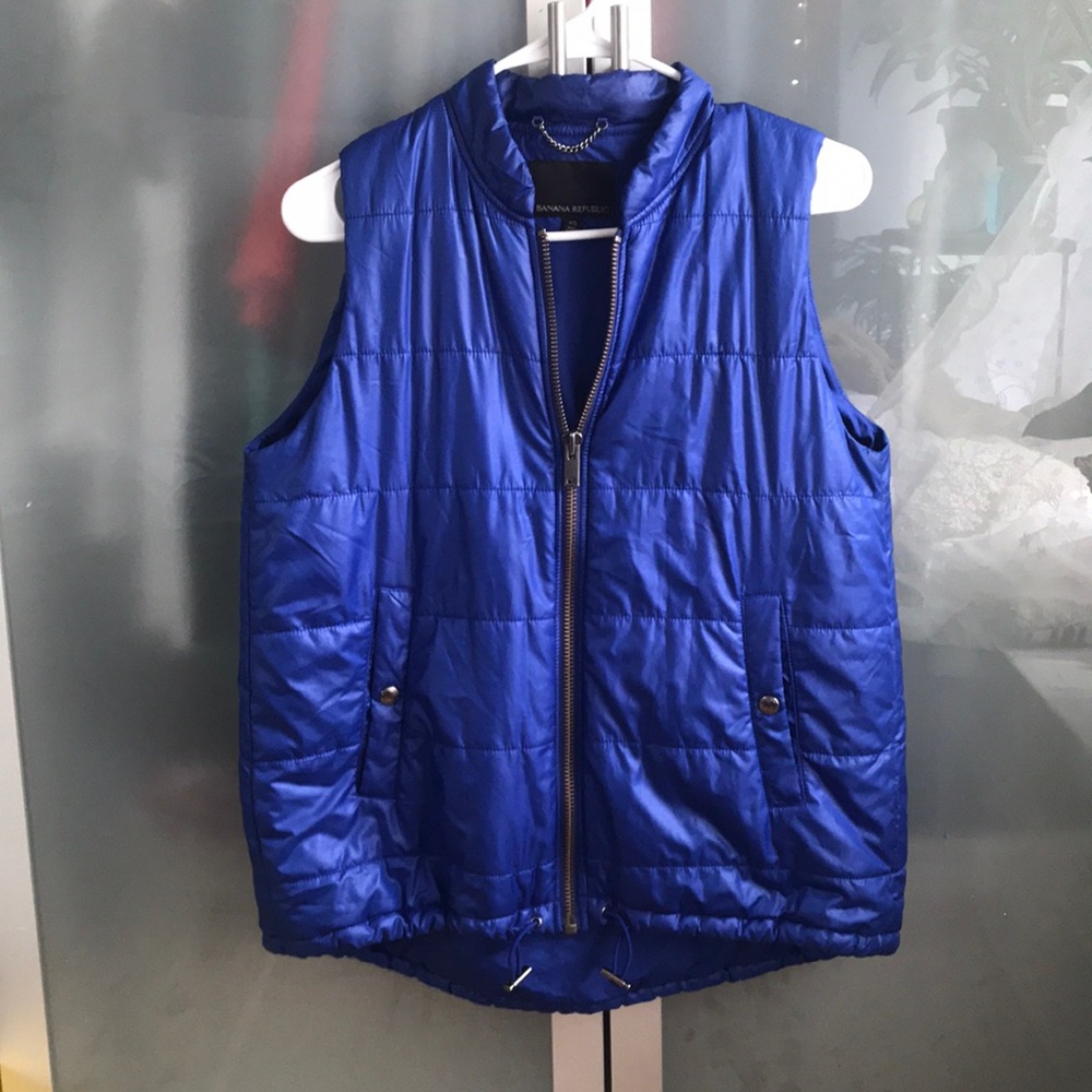 Banana Republic Puffer Vest